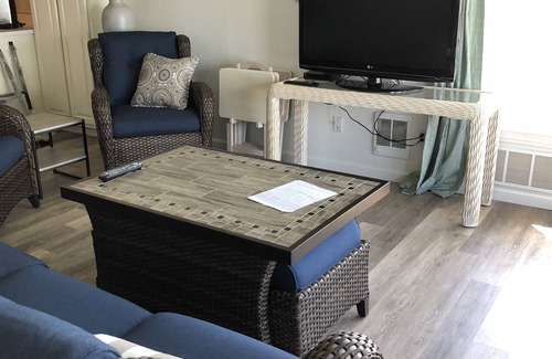 Port Clinton Condo | WATERFRONTS II Lake Front! August dates now available.Best View on Property!