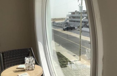 Wildwood Crest Apartment | WC407 East Monterey Ave - 202