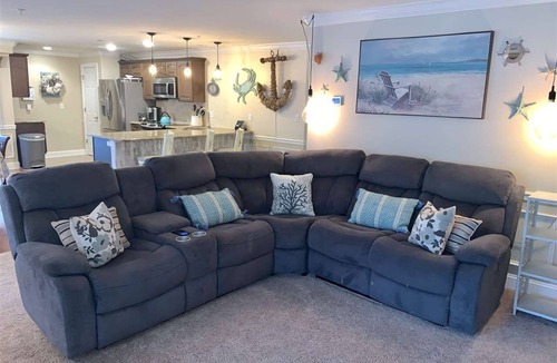 Wildwood Condo | 1.5 blocks from beach/boardwalk-heated pool-private elevator and garage