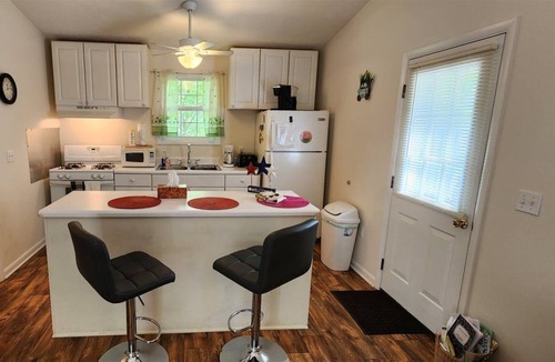 Stanley Cabin | 1 bedroom accommodation in Stanley