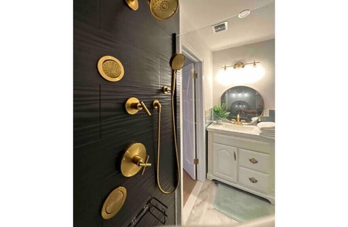 South Orange Villa | 1 Bedroom English Country Suite with Soaking Tub and Pool By NYC train