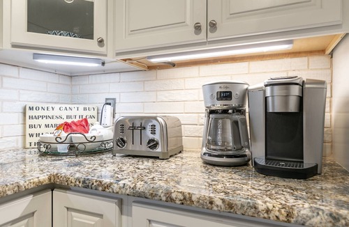 Historic District House | 1 Block to USNA at beautifully renovated Historic Chapel Views with back patio and off-site parking
