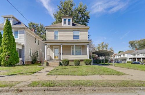 Steubenville House | 1 Mi to Dtwn and Franciscan University Home with Yard