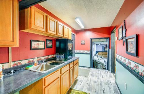 Matewan Apartment | 1 Mi to Hatfield-McCoy Trails Apt in Matewan