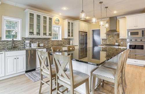 Point Pleasant Beach House | 1 Mi to Jenkinson's Boardwalk: Family Gem w/Grill