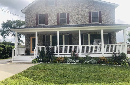 Parkville House | 100% SMOKE FREE Historical Beautiful Baltimore/Parkville~PRIVATE ENTIRE HOUSE