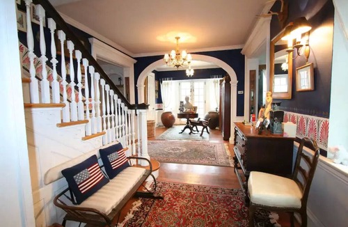 Gulph Mills House | 100 + yr old Georgian Manor w/character