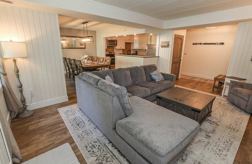 Seven Springs Condo | 101 m² Condo ∙ 2 bedrooms ∙ 10 guests