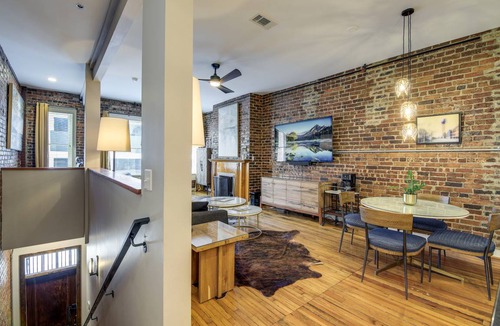 Downtown Knoxville Apartment | 102 m² Apartment ∙ 1 bedroom ∙ 4 guests