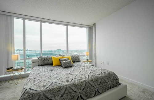 Canton Apartment | 102 m² Apartment ∙ 2 bedrooms ∙ 5 guests