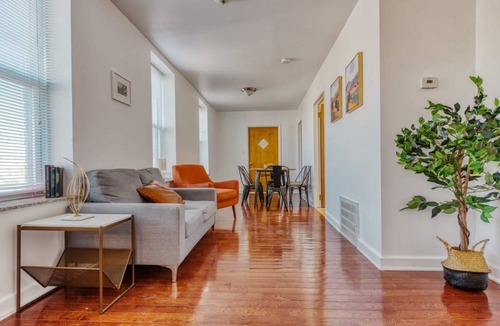 Chinatown Apartment | 102 m² Apartment ∙ 3 bedrooms ∙ 6 guests