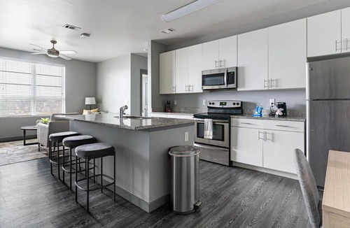 University District Apartment | 105 m² Apartment ∙ 3 bedrooms ∙ 6 guests