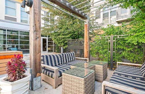 South Side Flats Apartment | 105 m² Serviced apartment ∙ 2 bedrooms ∙ 8 guests