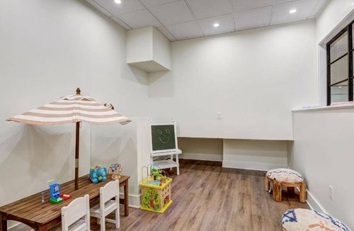 Center City East Apartment | 107 m² Serviced apartment ∙ 2 bedrooms ∙ 6 guests