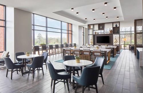 University Place Hotel | 111 m² Hotel ∙ 127 guests
