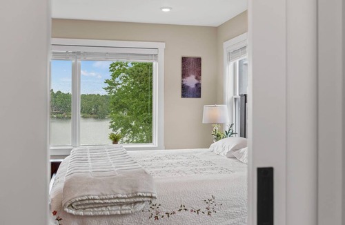 Penn Lake Park House | 111 m² House ∙ 3 bedrooms ∙ 8 guests