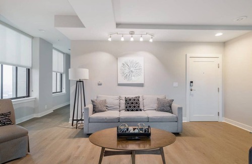 Downtown Baltimore Apartment | 112 m² Apartment ∙ 2 bedrooms ∙ 6 guests