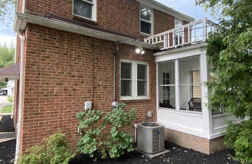 University Heights House | 124 m² House ∙ 3 bedrooms ∙ 6 guests