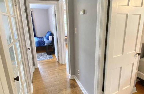 University Heights House | 124 m² House ∙ 3 bedrooms ∙ 6 guests