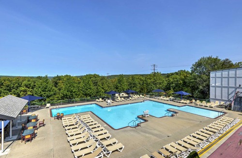 East Stroudsburg House | 127 m² House ∙ 3 bedrooms ∙ 6 guests