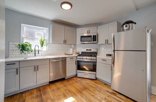 Wilkinsburg House | 143 m² House ∙ 3 bedrooms ∙ 6 guests