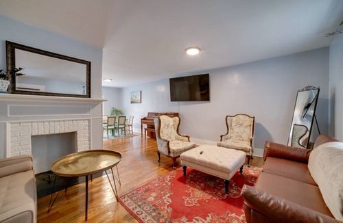 Wilkinsburg House | 143 m² House ∙ 3 bedrooms ∙ 6 guests