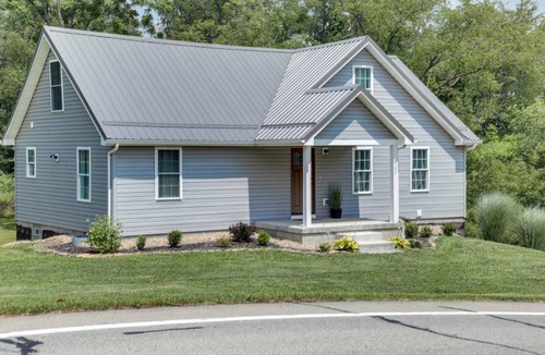 Racine House | 157 m² House ∙ 2 bedrooms ∙ 3 guests