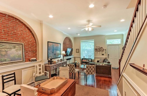 North Philadelphia West Apartment | 162 m² Apartment ∙ 4 bedrooms ∙ 8 guests