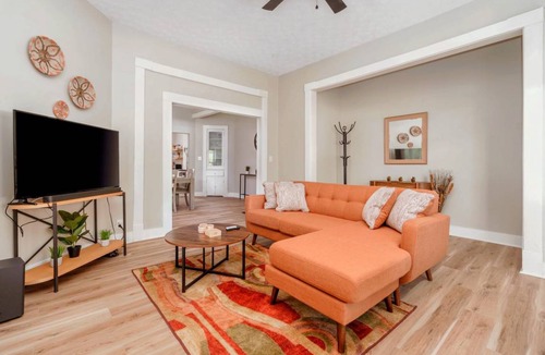 Near Northside Apartment | 167 m² Apartment ∙ 4 bedrooms ∙ 4 guests