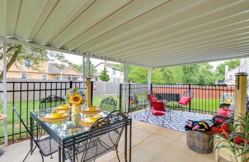Pickerington House | 17 Mi to Columbus Pickerington Home with Fire Pit!