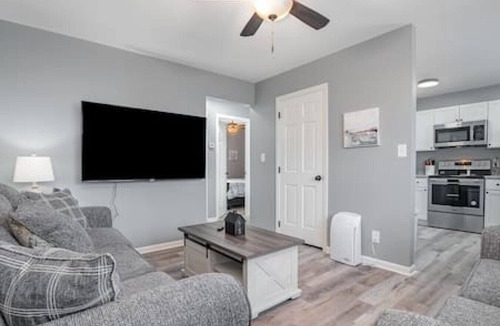 Trenton Apartment | 17 S First - Unit 6 · 17 s first street unit 6