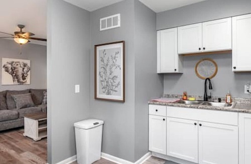 Trenton Apartment | 17 S First - Unit 6 · 17 s first street unit 6