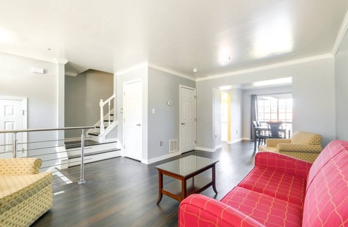 Kettering Apartment | 176 m² Apartment ∙ 4 bedrooms ∙ 10 guests