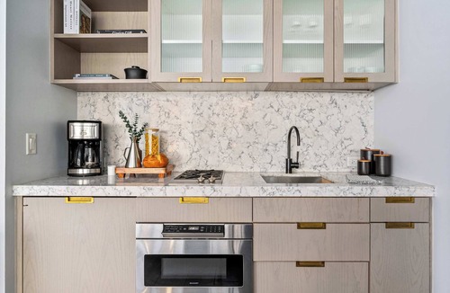 Tribeca Apartment | 17John: Classic Queen Studio Apartment