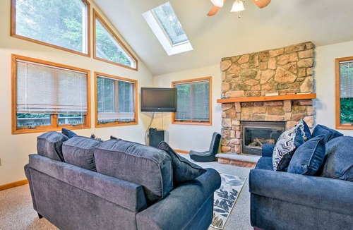 Pocono Pines House | 180 m² House ∙ 4 bedrooms ∙ 10 guests