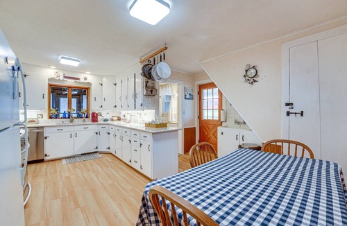 Farmersville Station House | 185 m² House ∙ 3 bedrooms ∙ 6 guests