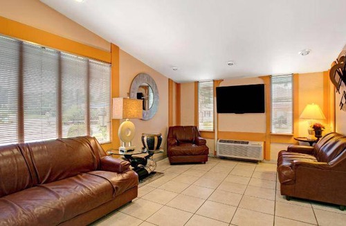 South Greensburg Hotel | 19 m² Hotel ∙ 127 guests