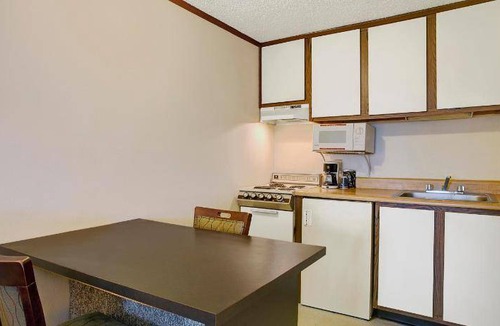 South Greensburg Hotel | 19 m² Hotel ∙ 127 guests