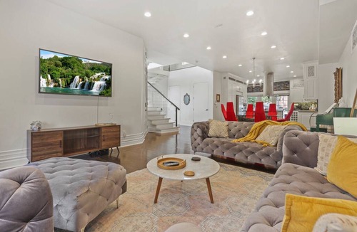 Olde Towne East House | 195 m² House ∙ 3 bedrooms ∙ 9 guests