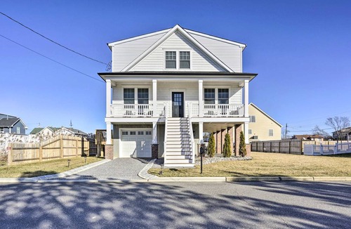 Long Branch House | 195 m² House ∙ 3 bedrooms ∙ 7 guests