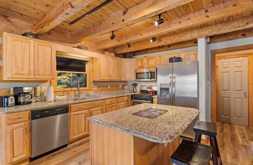 Seven Devils Cabin | 197 m² Cabin ∙ 3 bedrooms ∙ 11 guests