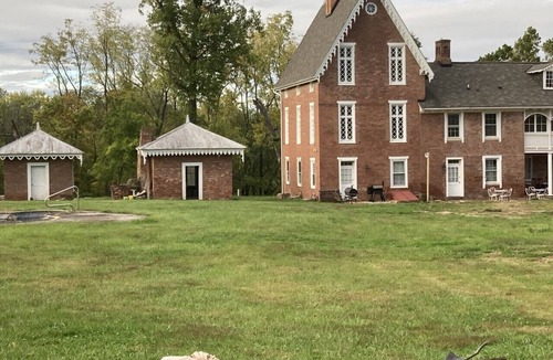Uniontown House | 19th Century Mansion/Farm House
