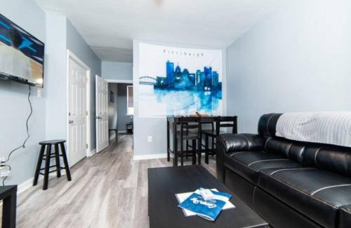 Central Northside Apartment | 1st Floor - Free Parking - Washer & Dryer - AGH