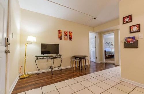 East Ridge Apartment | 2-bed, 1-bath apartment near I-24, Great location