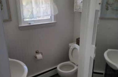 Avon Apartment | 2-bedroom down stairs 2 blocks from beach in Bay Head with AC & bikes