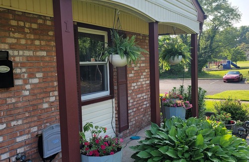 Willingboro House | 2 bedroom, host up to 5 people, willingboro 2 bedroom