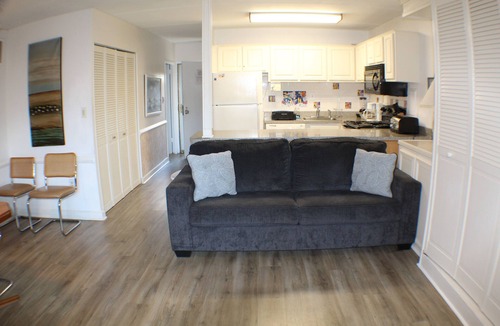 Rehoboth Beach Condo | 2 Bedrooms & 1 Bath in Rehoboth Beach, DE Ocean Block