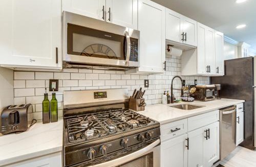 Canton House | 2 Blocks to Patterson Park Urban Stay Near Eats