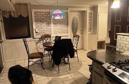 Poughkeepsie Apartment | 2 Br Victorian Apt 2800 sq ft 2 floors with Full Kitchen 2 baths and Laundry