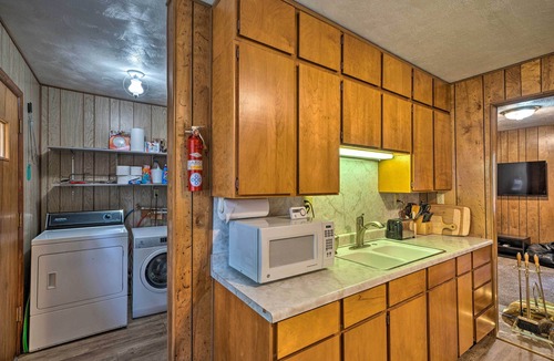 Island Park Cabin | 2 Cozy Island Park Cabins w/Near the Lake!